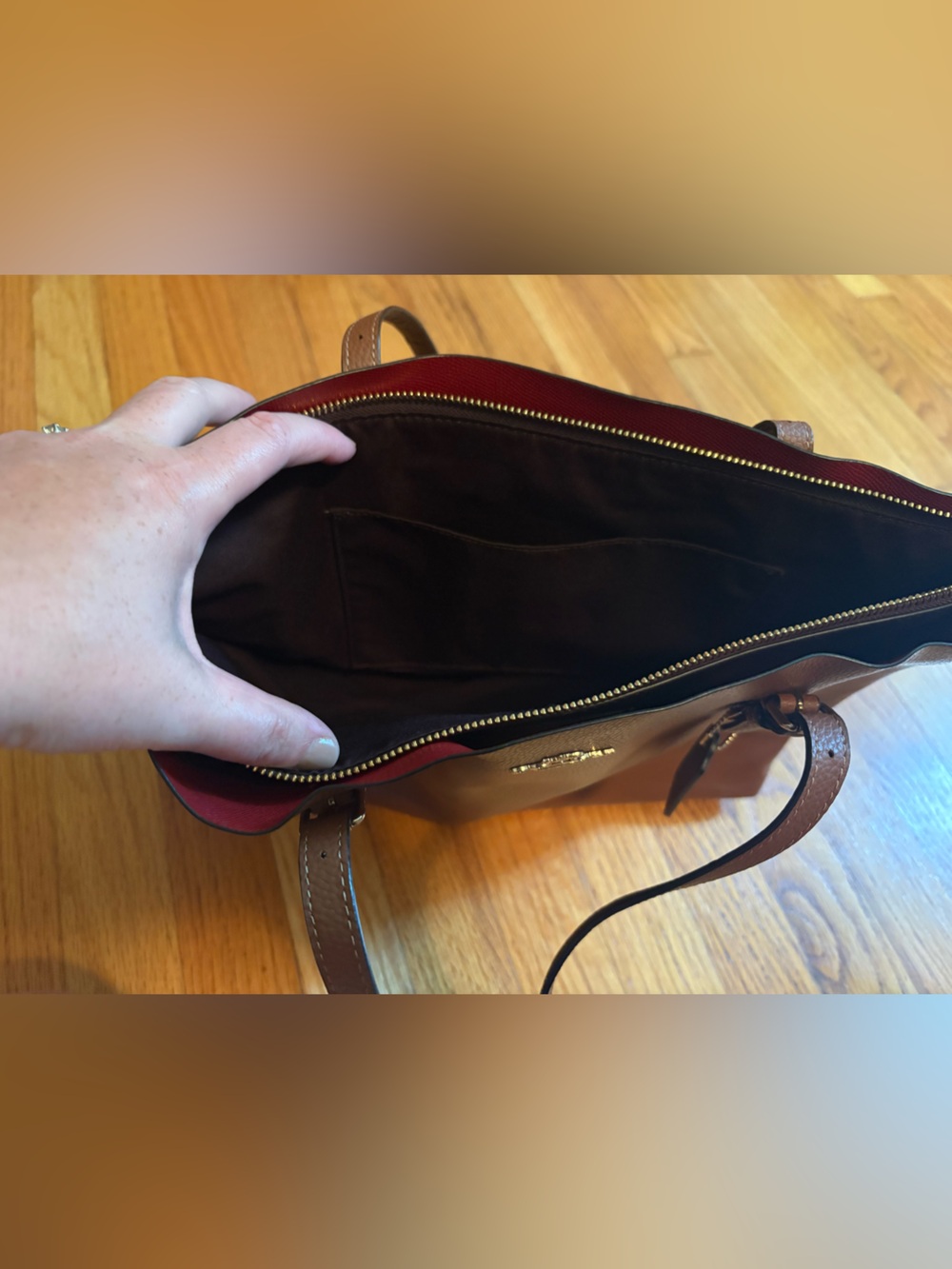 Women’s Coach Purse - Picture 7 of 8